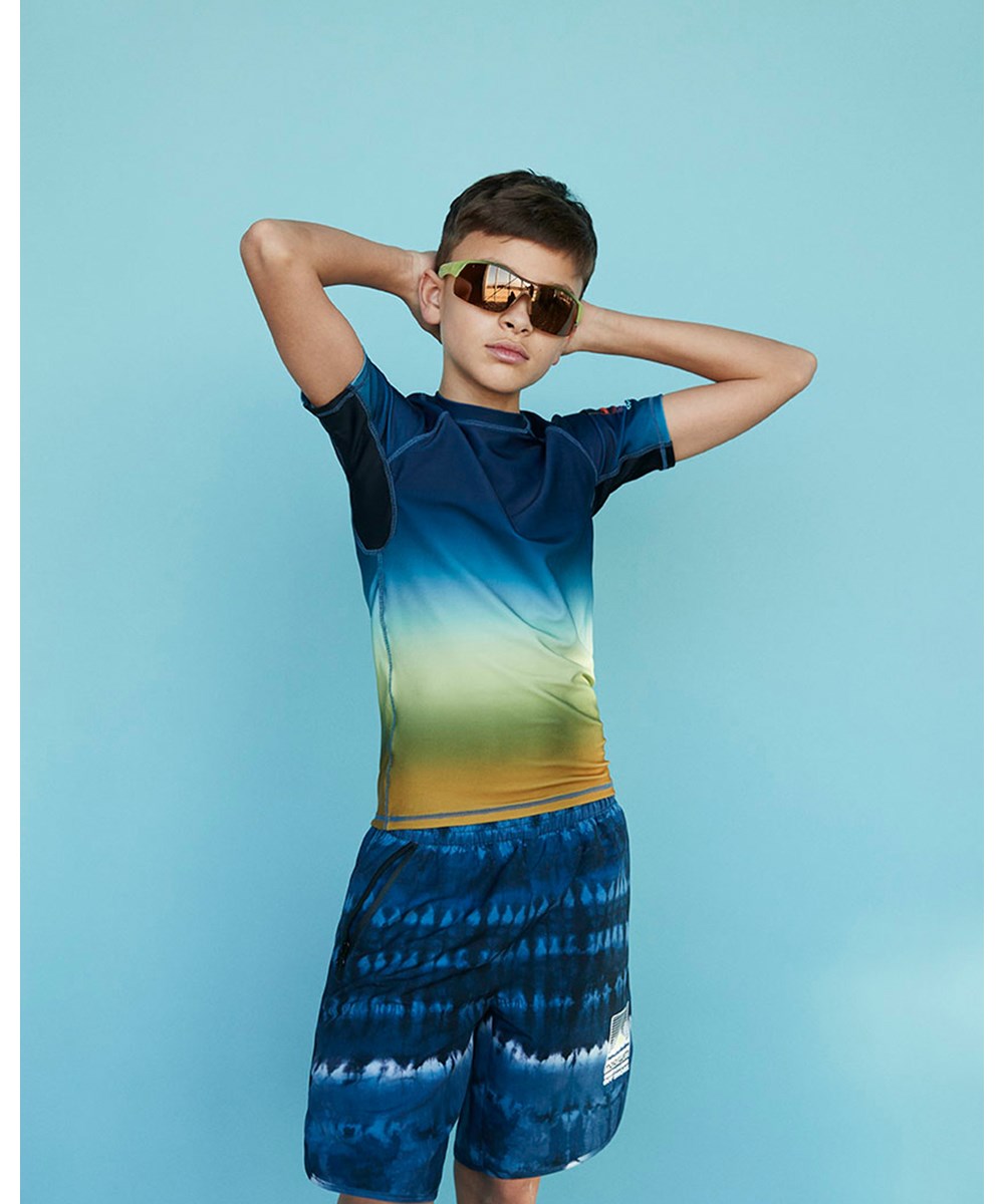   Surf Muliti colored